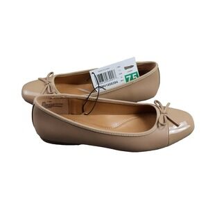 MOXY Shoes Womens Size 7.5 Beige Ballet Flats Cap Toe Bow Slip On DW624783